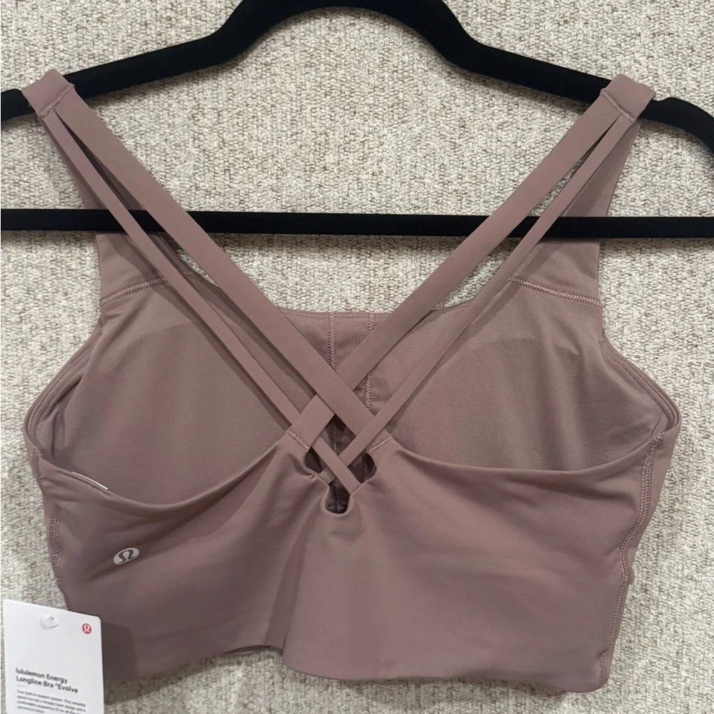 Lululemon Energy Longline Evolve Bra in Ash Rose, size M, NWT! - Picture 2 of 4